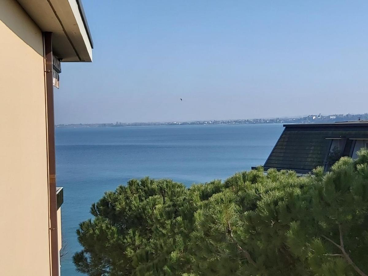 Le Rive Desenzano del Garda Exterior foto