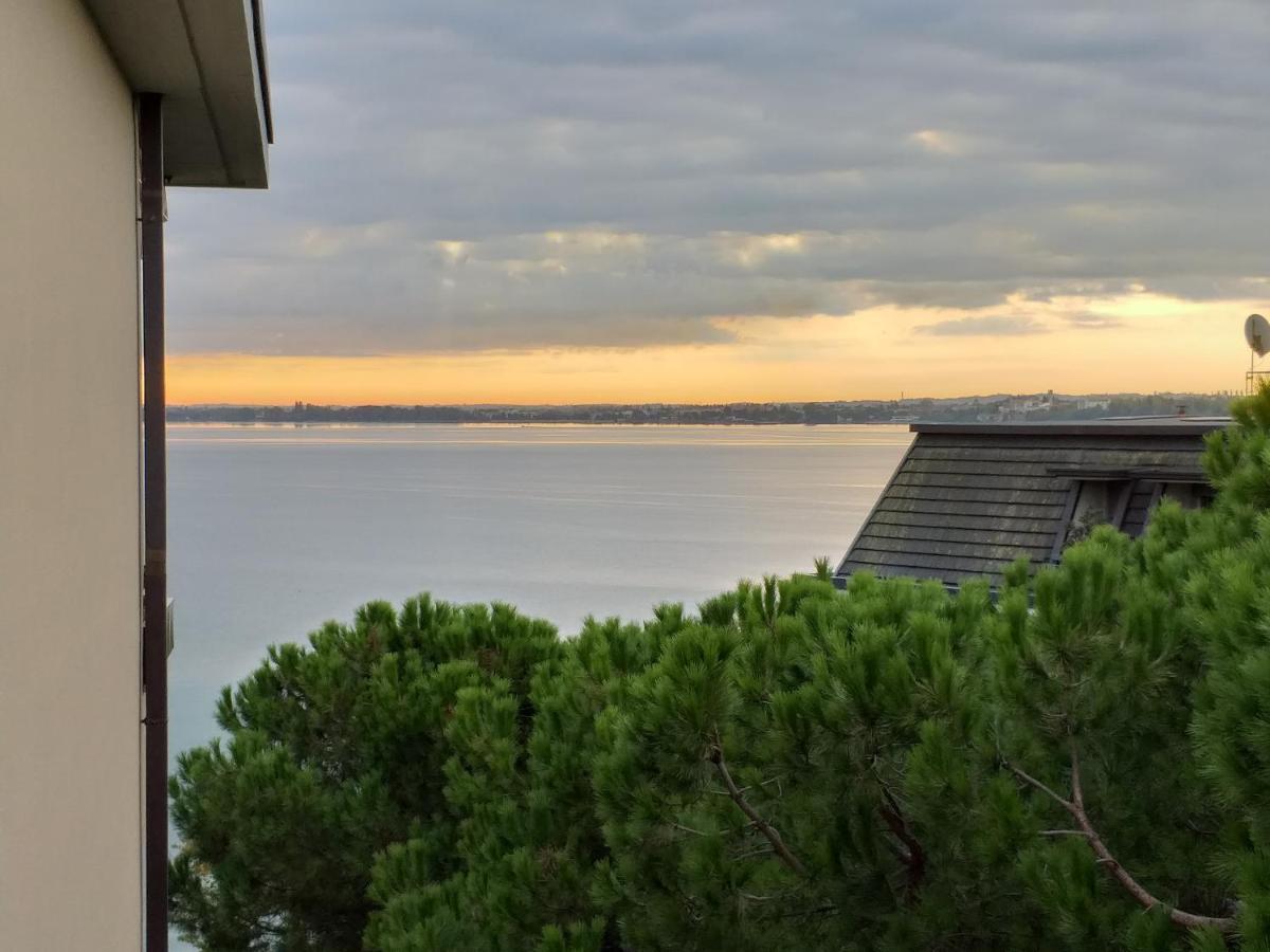 Le Rive Desenzano del Garda Exterior foto
